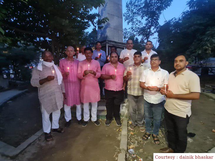 अयोध्या : कांग्रेस और आप के नेताओं ने सेना के शहीदों को दी श्रद्धांजलि।