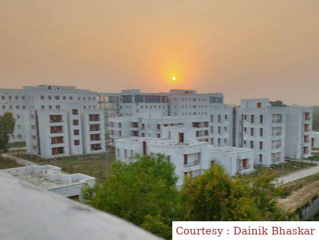 अयोध्या :राजर्षि दशरथ मेडिकल कॉलेज में  पाइपलाइन के माध्यम से ऑक्सीजन की सप्लाई की जाएगी ।