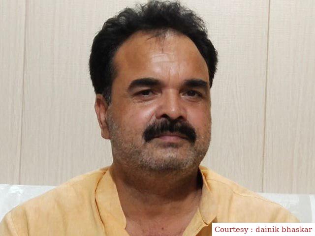 अयोध्या : भाजपा के जिलाध्यक्ष बने संजीव सिंह, महानगर अध्यक्ष का दायित्व मिला कमलेश श्रीवास्तव को।