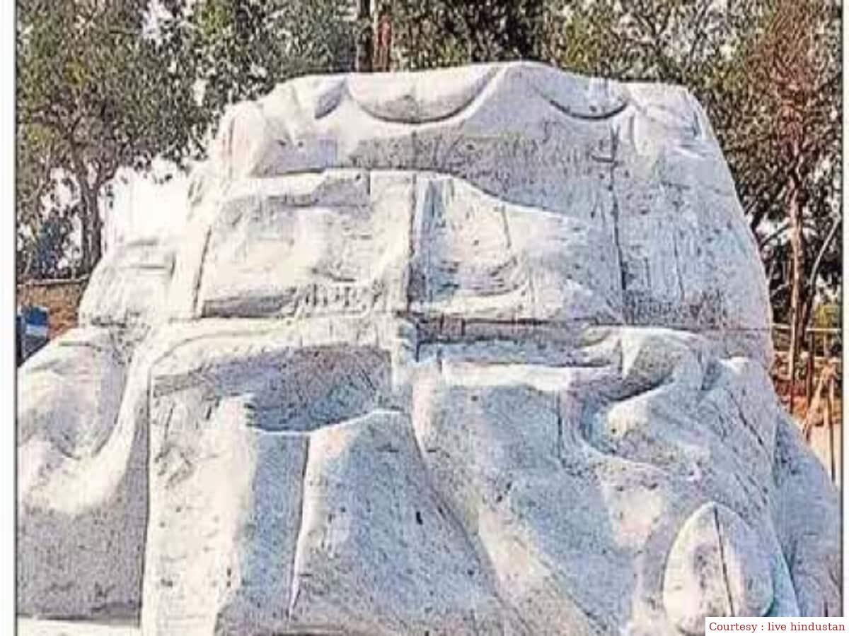 अयोध्या : पक्षीराज जटायु की मूर्ति का निर्माण कार्य शुरू किया गया।