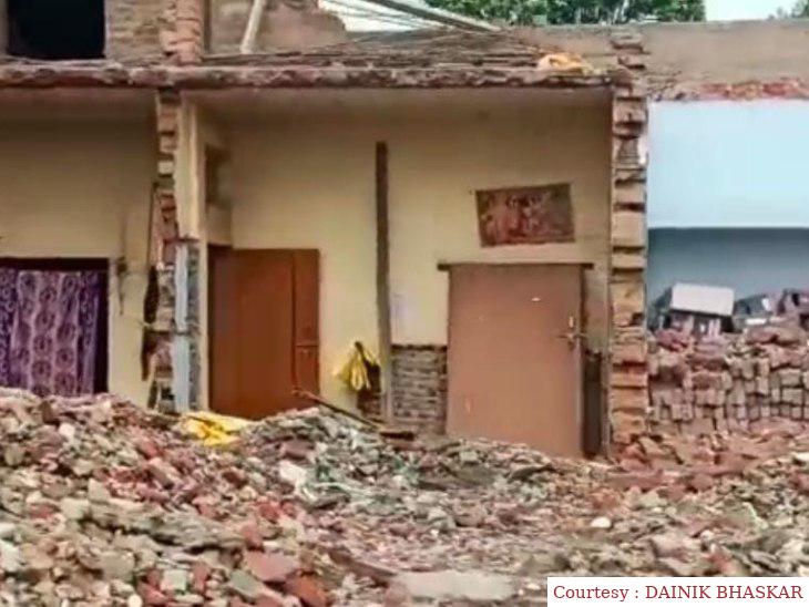 अयोध्या के पंचकोसी परिक्रमा मार्ग पर आने वाले मकान और दुकानों को दिया गया मुआवजा।