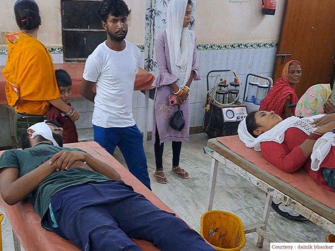 गोपालगंज : आर्केस्ट्रा डांसर और संचालक के साथ हुआ मारपीट।