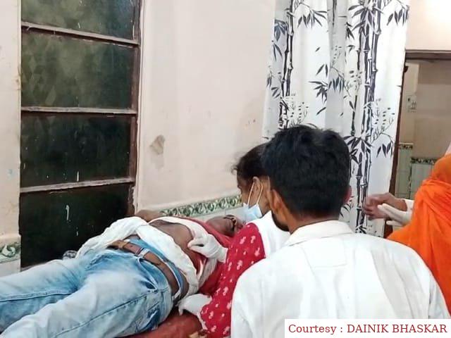 गोपालगंज : संपत्ति विवाद के चलते छोटे भाई ने बड़े भाई पर किया चाकू से हमला।