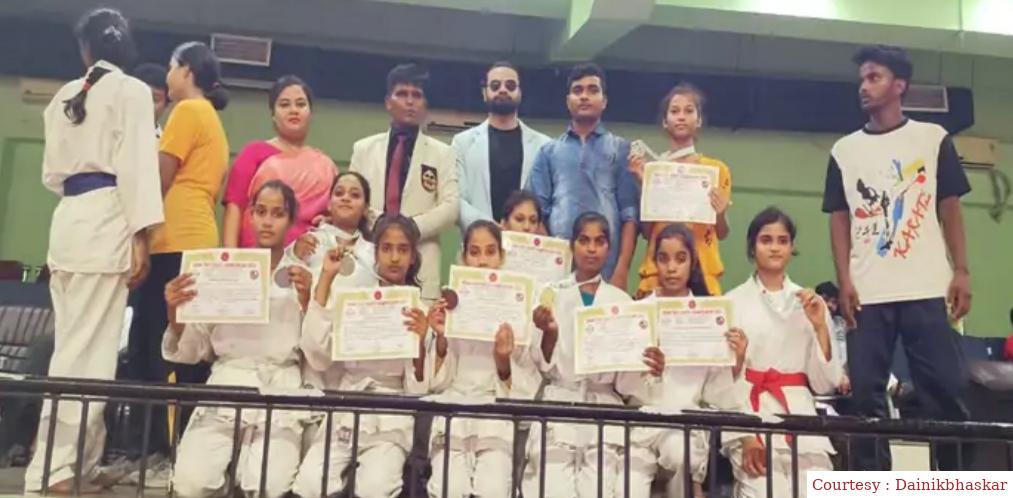 राज्य स्तरीय जूडो प्रतियोगिता में सिसवन के 2 बच्चों ने जीता स्वर्ण।