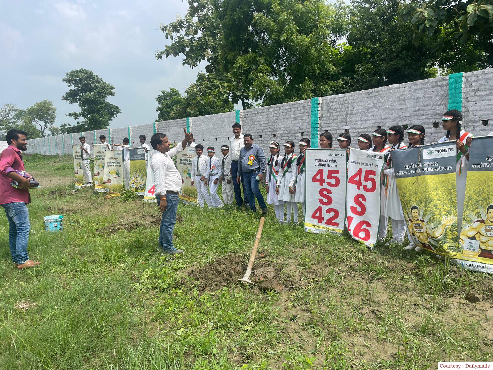 शिक्षा के साथ प्राकृतिक से जुड़ाव भी तपस्या के समान।