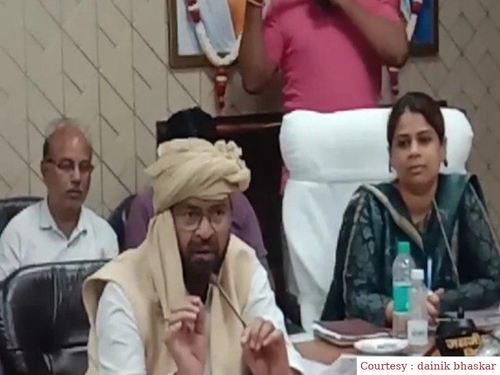 सुल्तानपुर की खराब बिजली व्यवस्था को लेकर अधिकारियों और जनप्रतिनिधियों ने की मीटिंग।