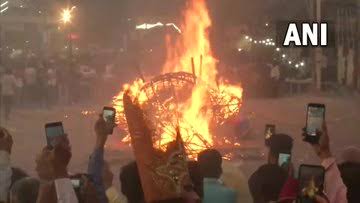 "Teachers in Siwan burnt effigy protesting the planning manual"