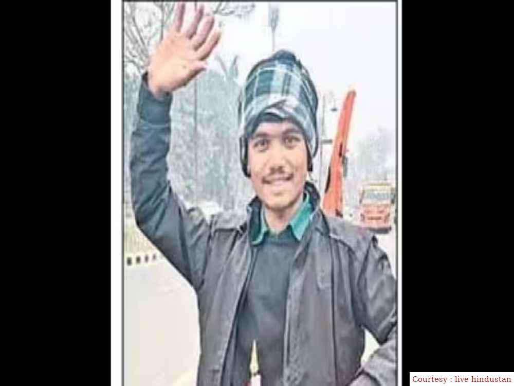 रामलला के दर्शन की आस लिए 18 साल का युवक 700 किमी साइकिल चलाकर अयोध्या पहुंचा।