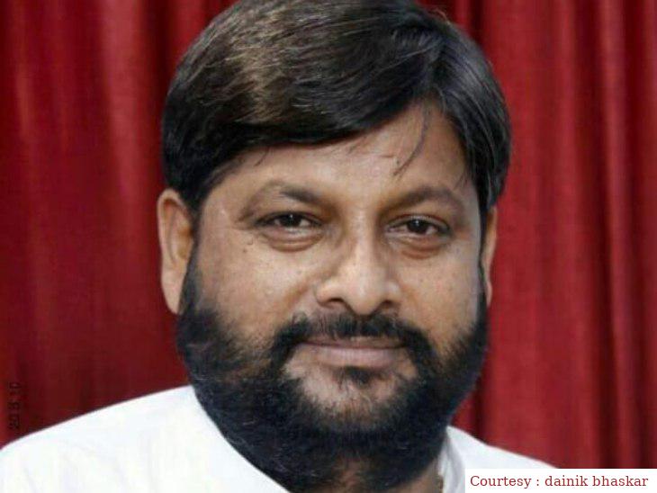 अयोध्या:अदालत ने BJP विधायक रामचंद्र यादव की गिरफ्तारी का आदेश दिया।