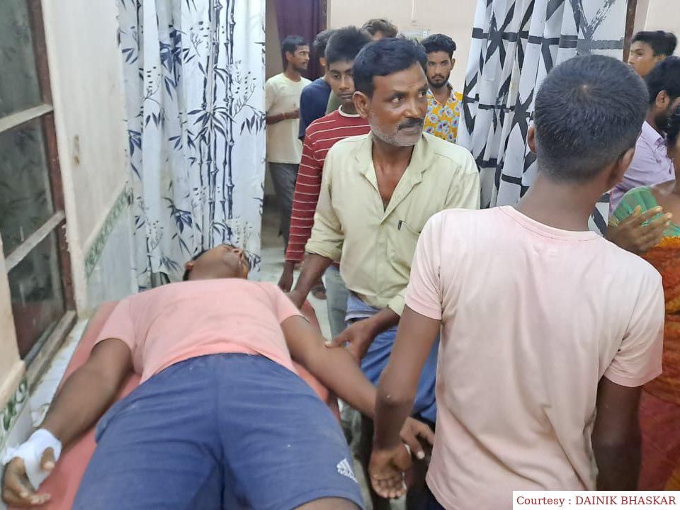 झोपड़ी हटाने के विवाद में दो पक्षों के बीच मारपीट, तीन घायल।