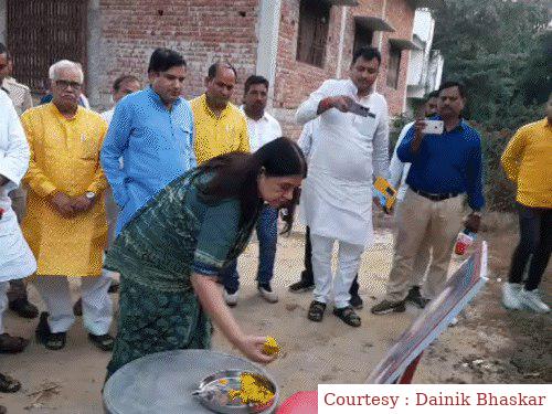 मेनका गांधी पर भड़की मृतक डॉ. घनश्याम की पत्नी।